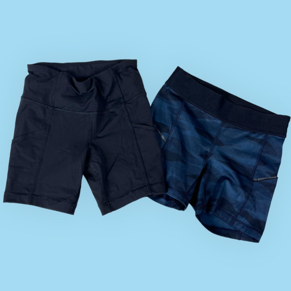 Lululemon Athletica lot of 2 size 2 yoga shorts / black blue camo